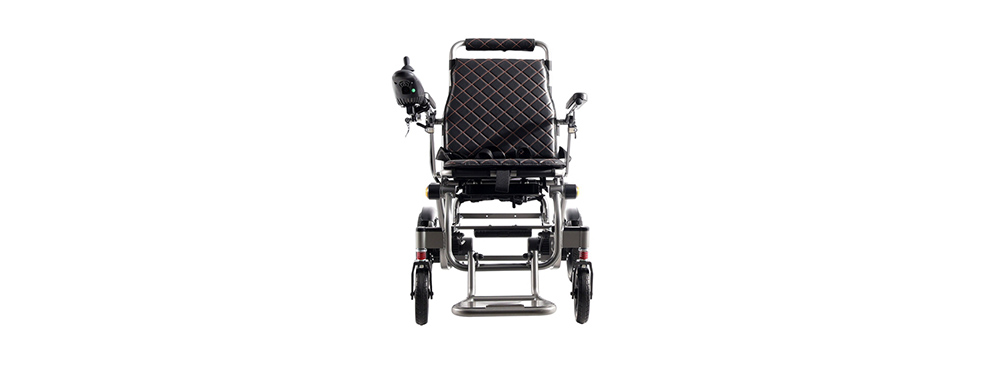 The seat design of electric wheelchairs is a key factor in ensuring user comfort and health. A well-designed seat not only enhances the user experience but also effectively reduces discomfort associated with prolonged sitting. Here are several important aspects of electric wheelchair seat design: